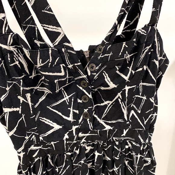 Black patterned dress - Picture 2 of 3